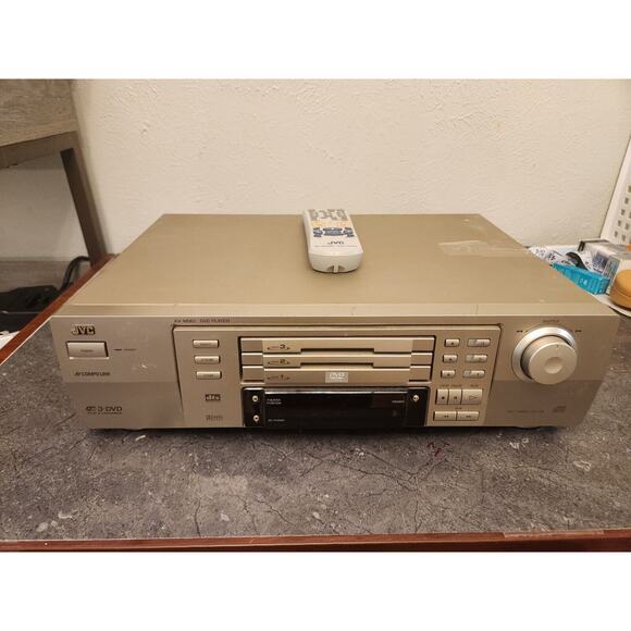 JVC 3 DVD PLAYER‎ MODEL #XV-M567GD W/ Remote - Picture 1 of 16